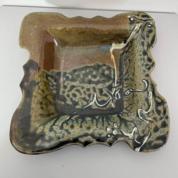 Handcrafted Ceramic Decorative Square Plate With Wavy Edges & Abstract Glaze Des - Picture 1 of 3